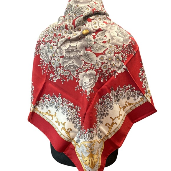 Gucci Red Floral Silk Scarf - Picture 7 of 7